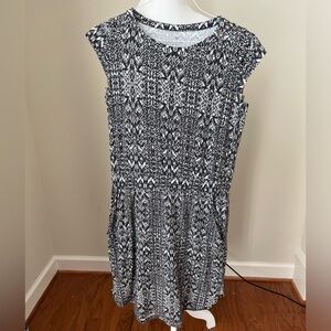Athleta Black & White Aztec Print Dress- M